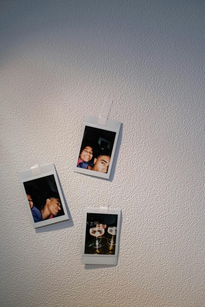 mural polaroid quarto fa kpop